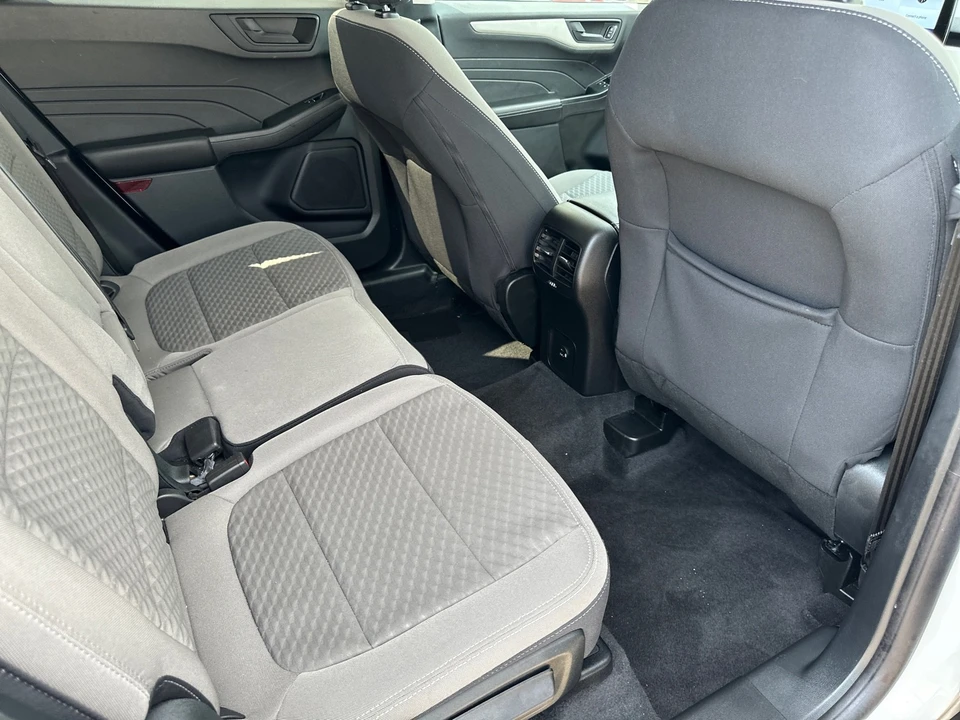 2022 Ford Escape - Image 16 of 21
