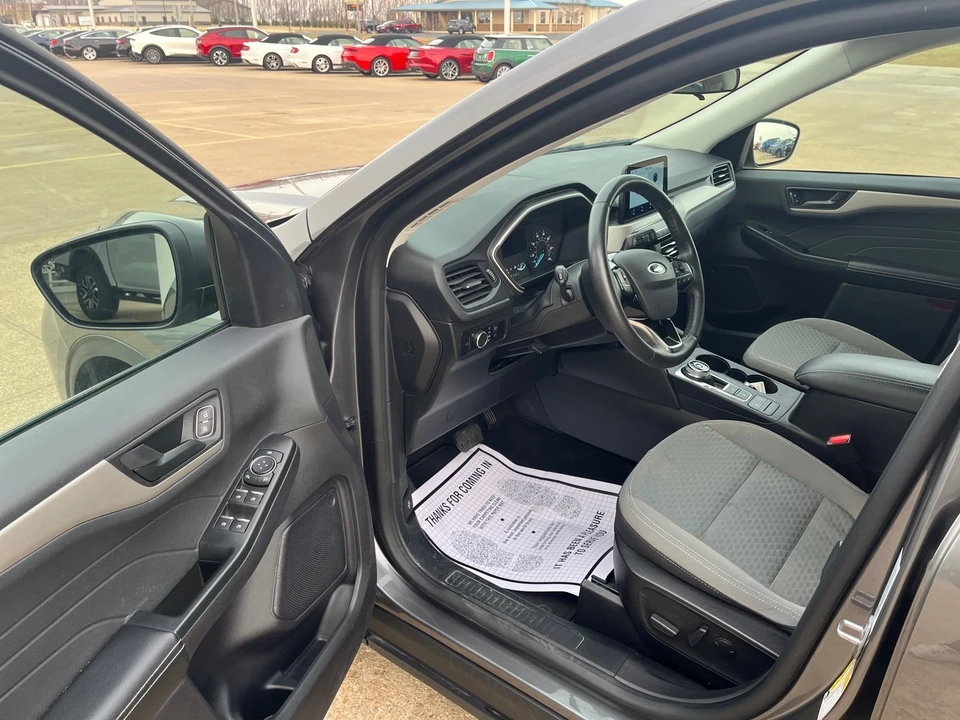 2022 Ford Escape - Image 9 of 21