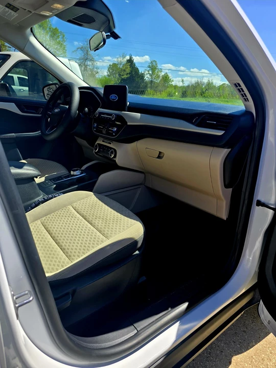 2022 Ford Escape - Image 6 of 11