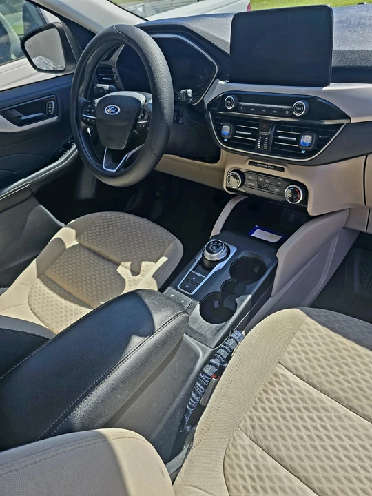 2022 Ford Escape - Image 7 of 11