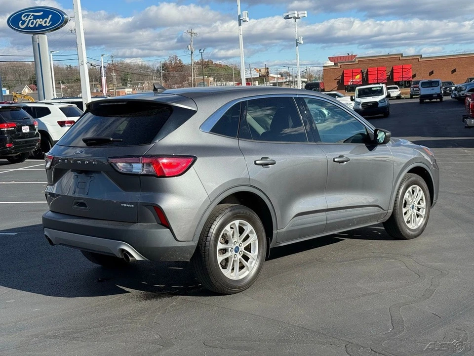 2022 Ford Escape - Image 3 of 12
