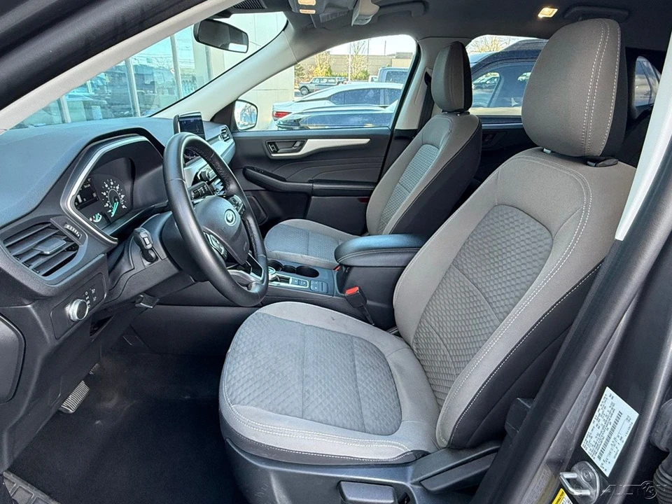 2022 Ford Escape - Image 11 of 12