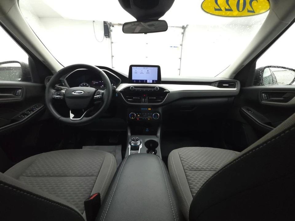 2022 Ford Escape - Image 2 of 12