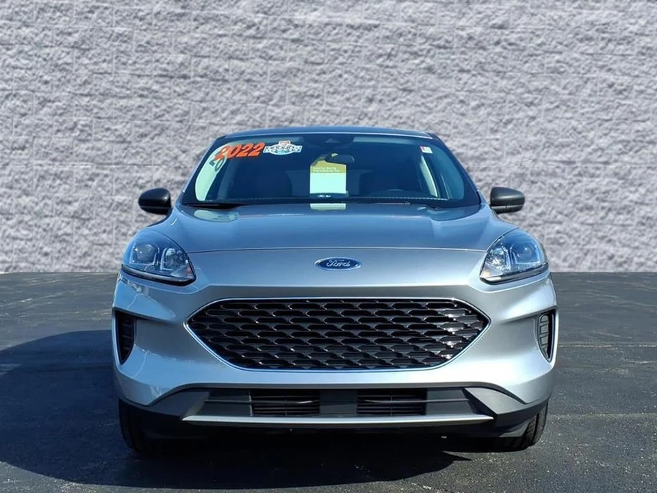 2022 Ford Escape - Image 2 of 12