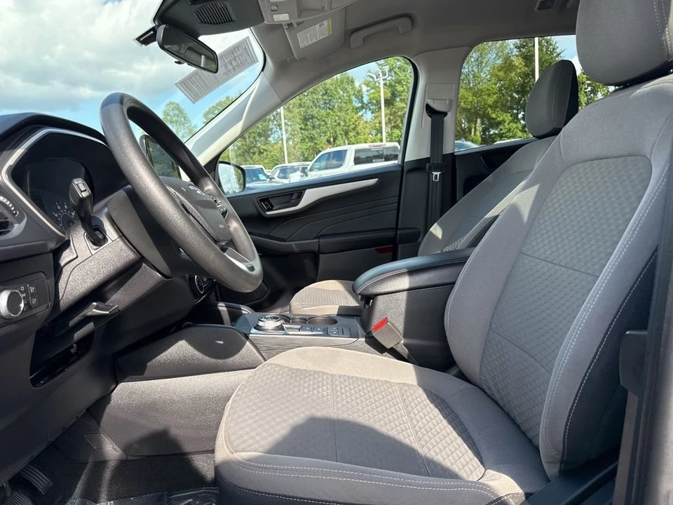 2022 Ford Escape - Image 9 of 12