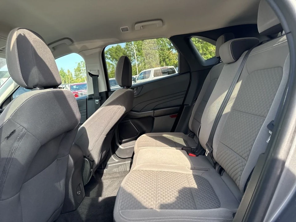 2022 Ford Escape - Image 10 of 12