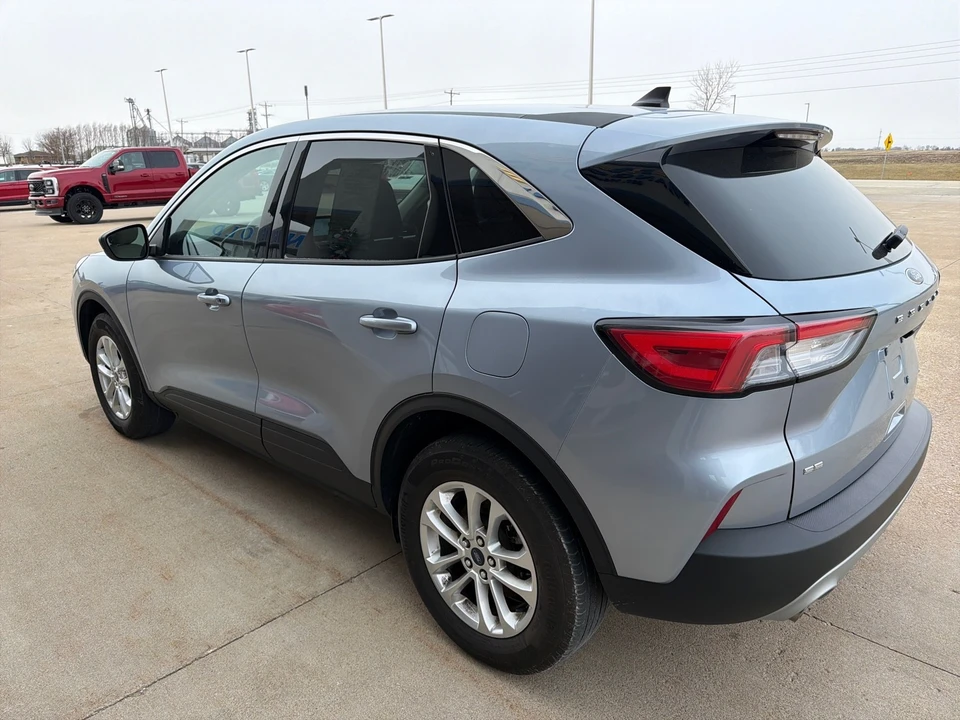 2022 Ford Escape - Image 7 of 21