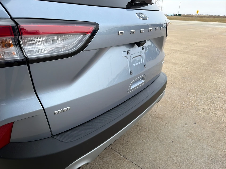 2022 Ford Escape - Image 8 of 21