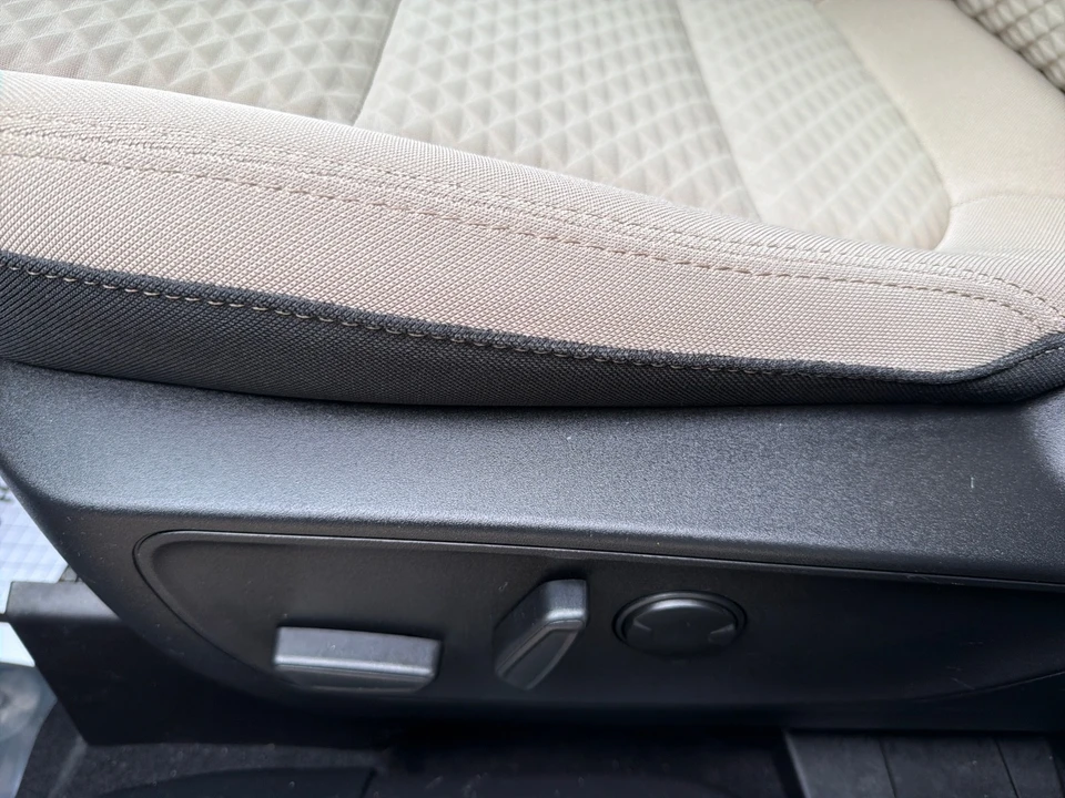 2022 Ford Escape - Image 17 of 21