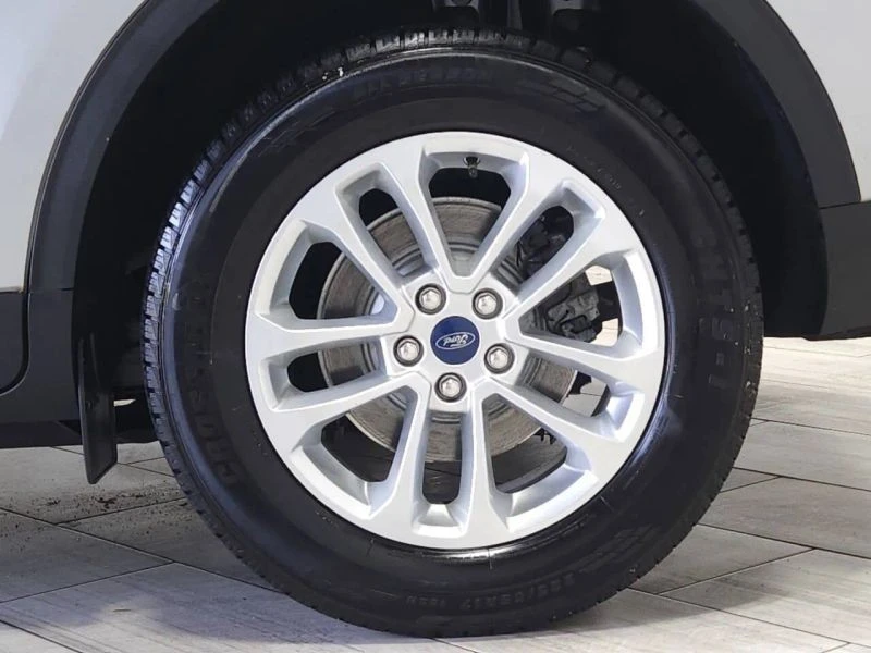 2022 Ford Escape - Image 9 of 12