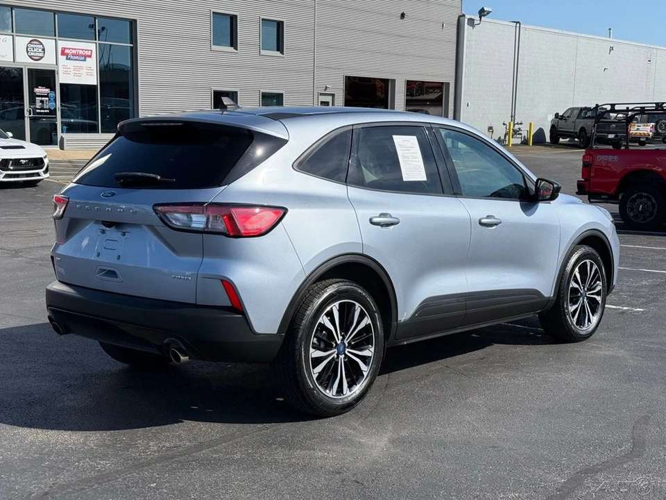 2022 Ford Escape - Image 3 of 21