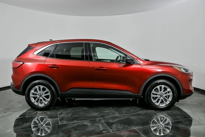 2022 Ford Escape - Image 13 of 21