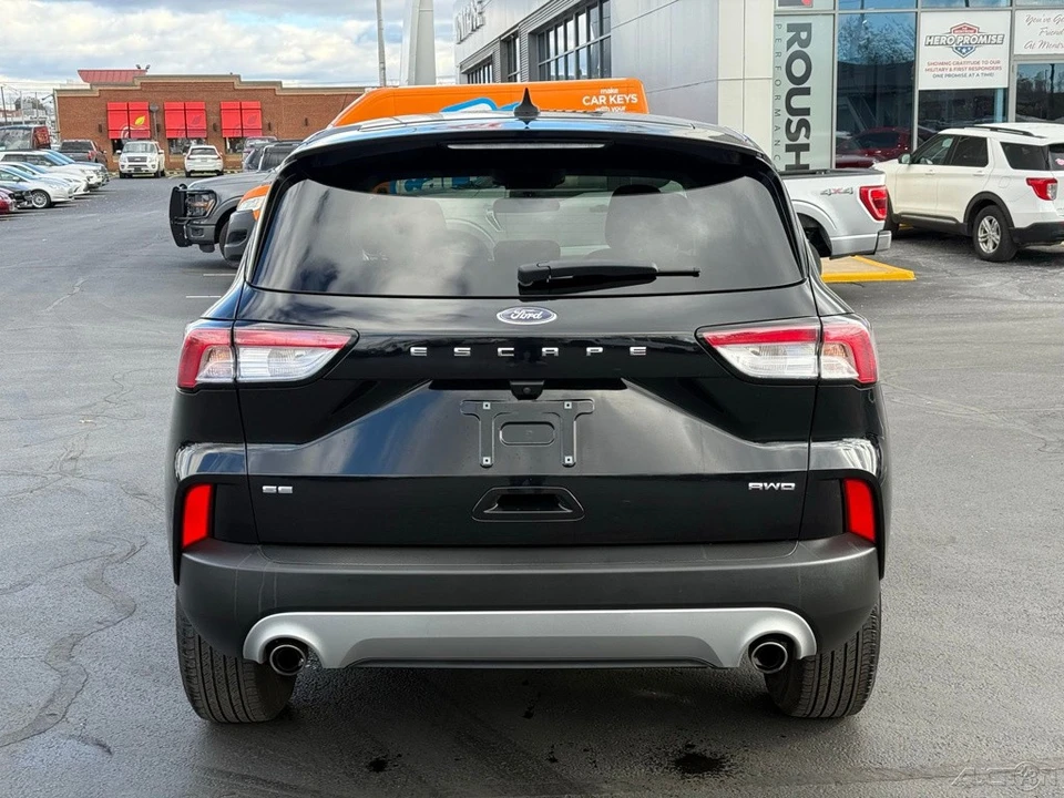 2022 Ford Escape - Image 4 of 12