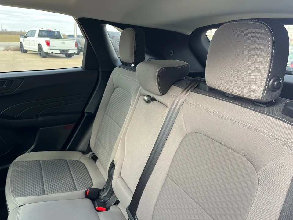 2022 Ford Escape - Image 18 of 21