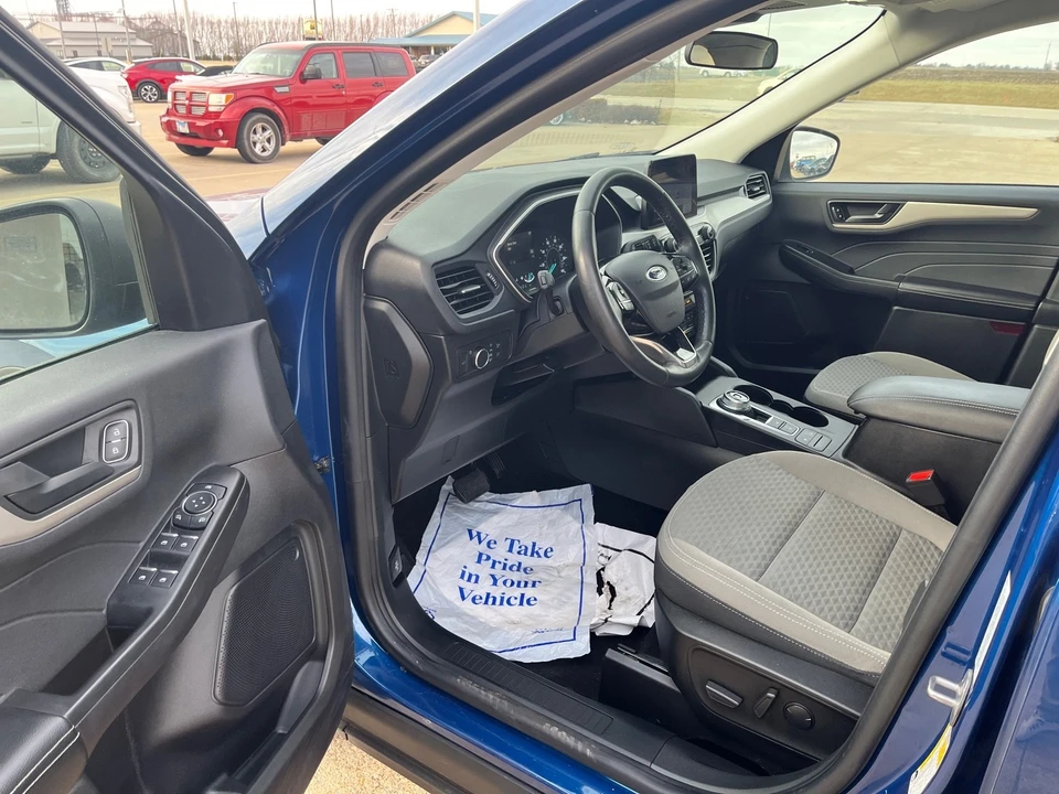 2022 Ford Escape - Image 9 of 21