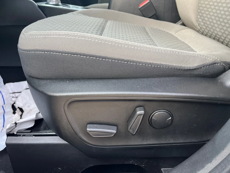 2022 Ford Escape - Image 11 of 12