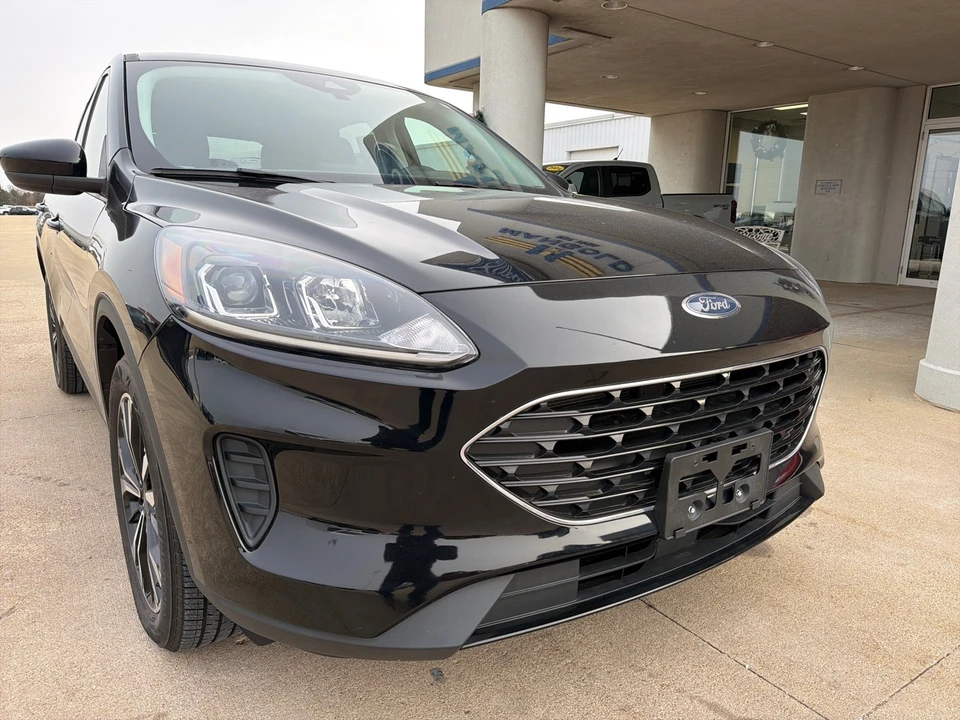 2022 Ford Escape - Image 3 of 18