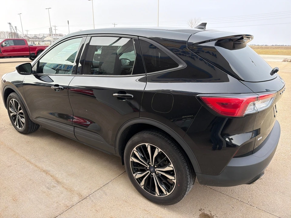 2022 Ford Escape - Image 7 of 12