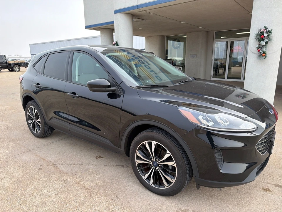 2022 Ford Escape - Image 2 of 18