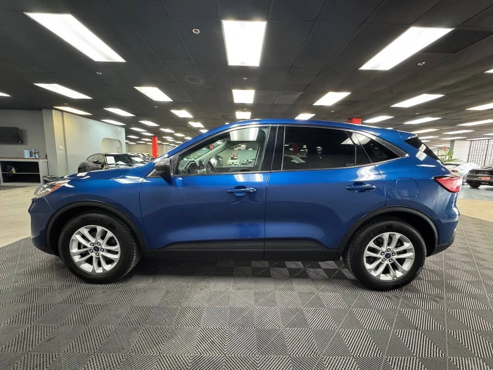 2022 Ford Escape - Image 9 of 12