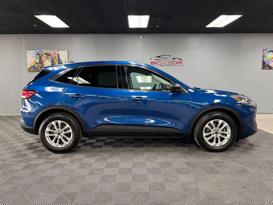 2022 Ford Escape - Image 17 of 21