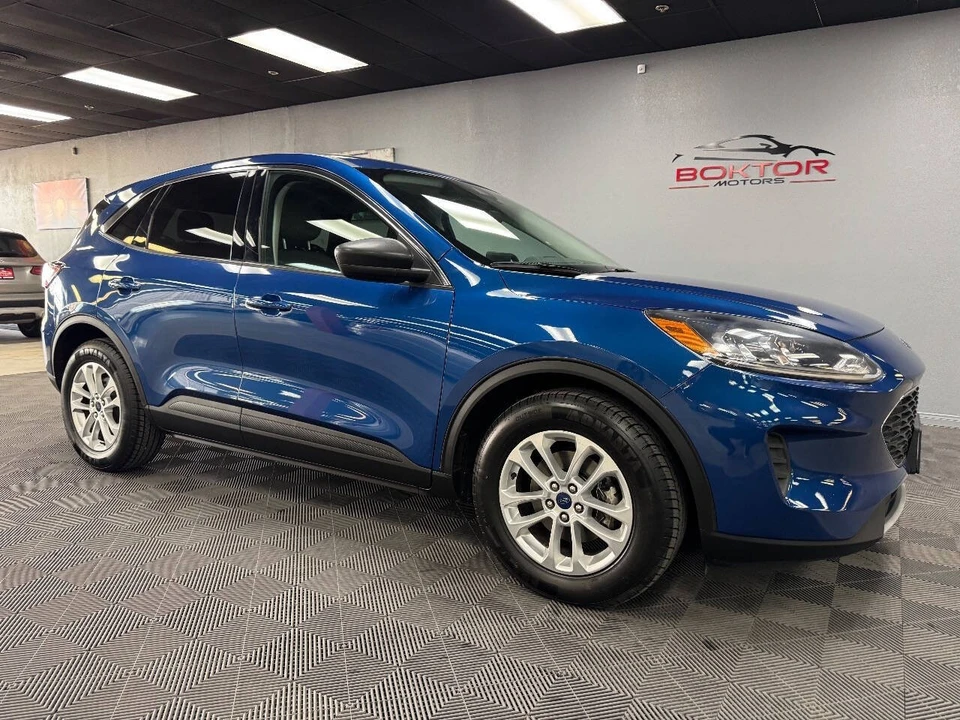 2022 Ford Escape - Image 2 of 12