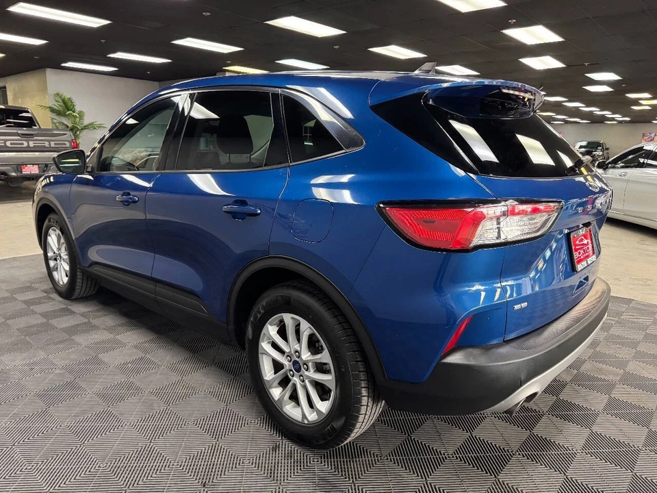 2022 Ford Escape - Image 11 of 12