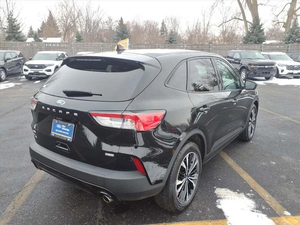 2022 Ford Escape - Image 7 of 12