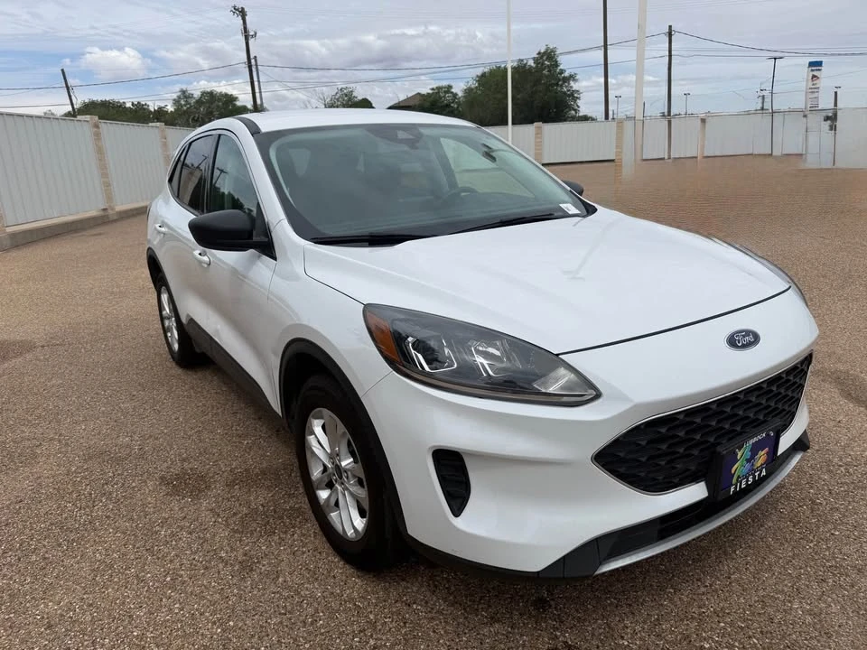 2022 Ford Escape - Image 2 of 9