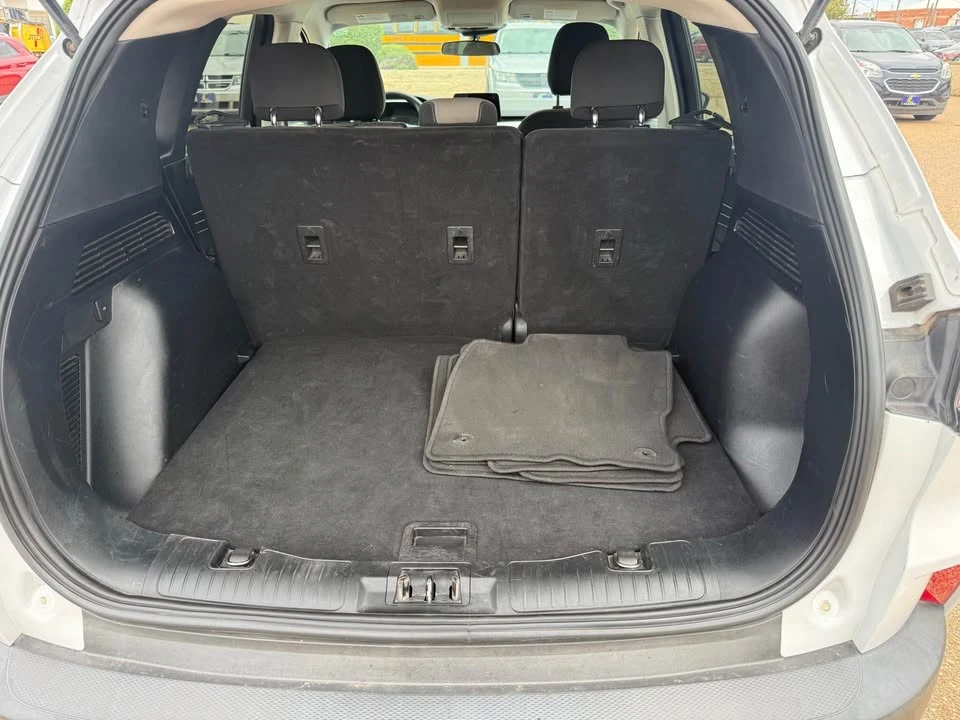 2022 Ford Escape - Image 8 of 9