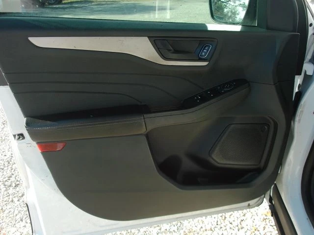 2022 Ford Escape - Image 11 of 21