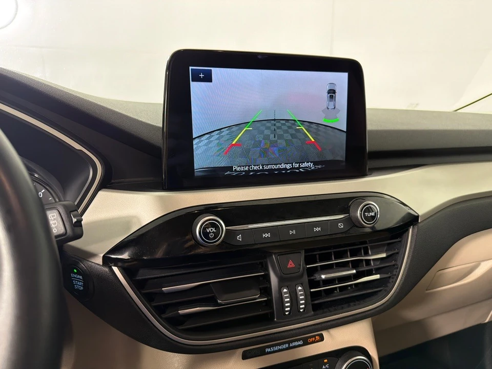2022 Ford Escape - Image 16 of 21