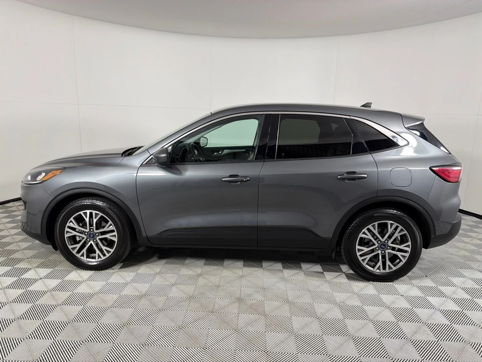2022 Ford Escape - Image 8 of 21