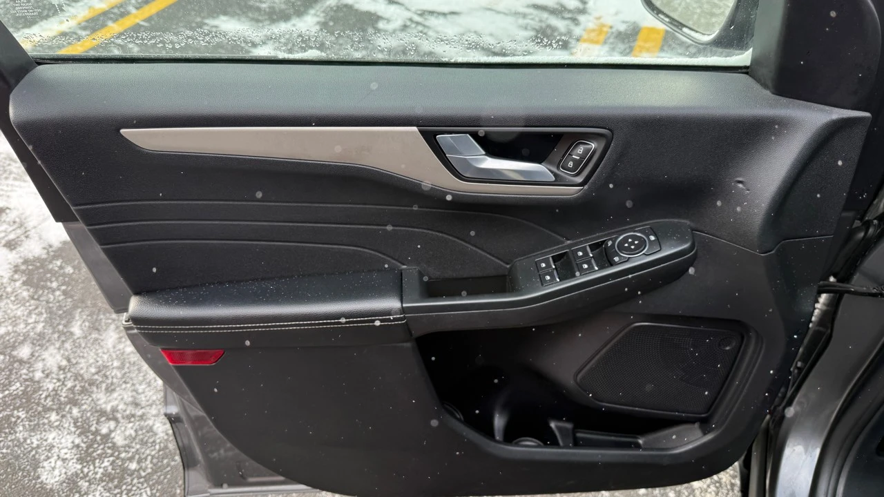 2022 Ford Escape - Image 20 of 21