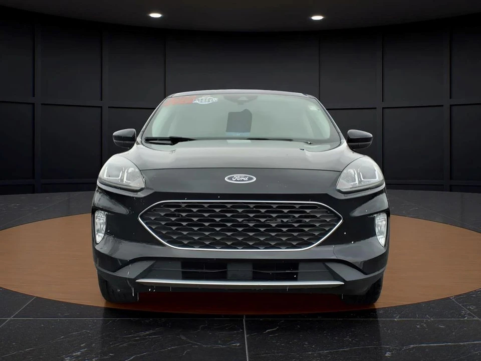 2022 Ford Escape - Image 2 of 21