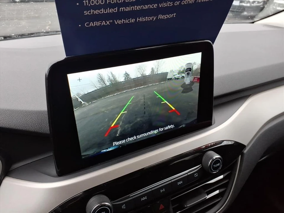 2022 Ford Escape - Image 10 of 21