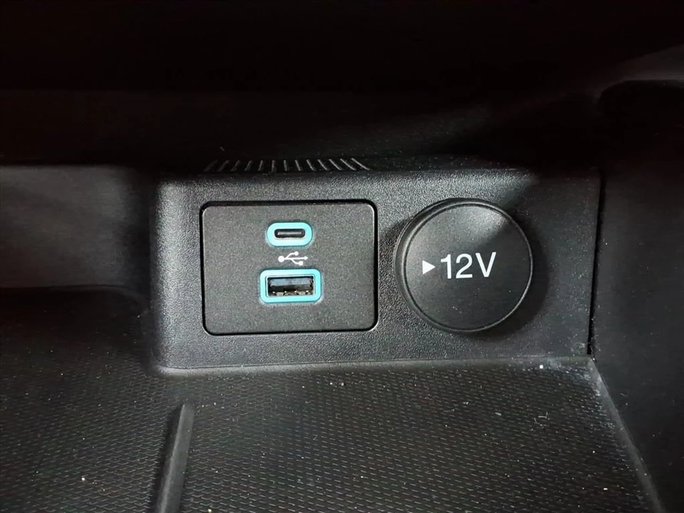 2022 Ford Escape - Image 13 of 21
