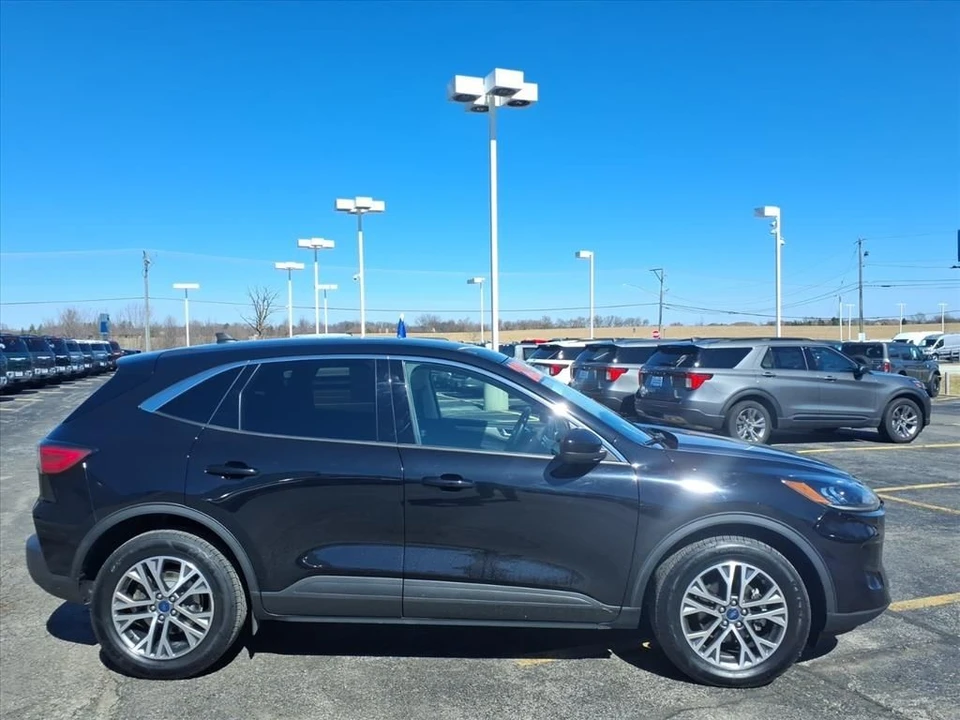 2022 Ford Escape - Image 8 of 21