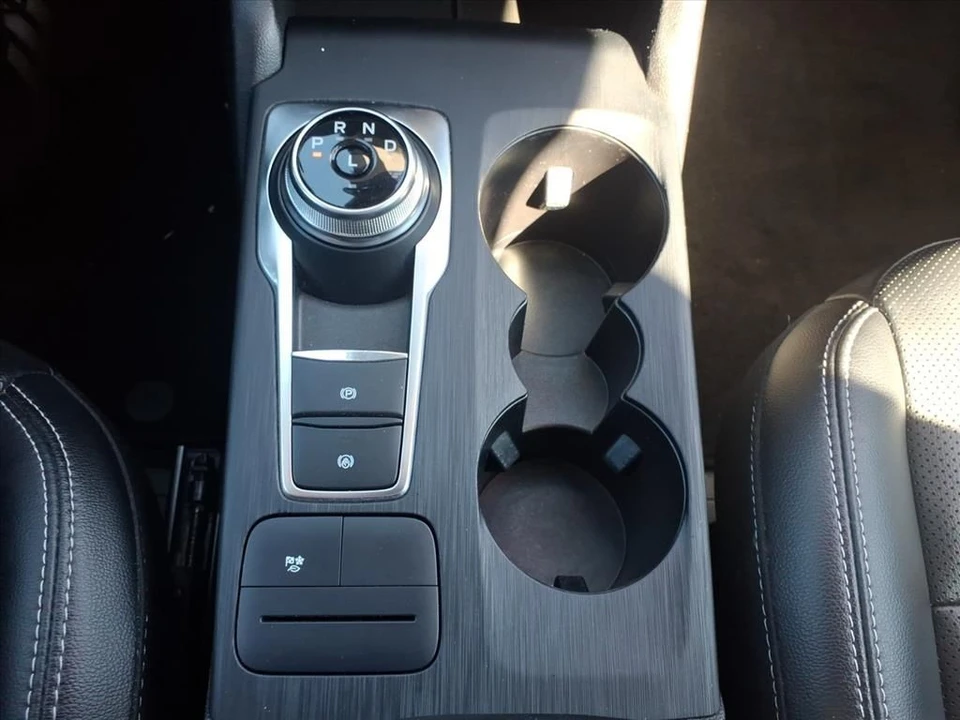 2022 Ford Escape - Image 14 of 21