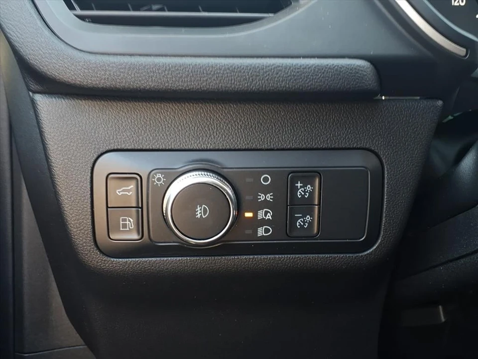 2022 Ford Escape - Image 18 of 21