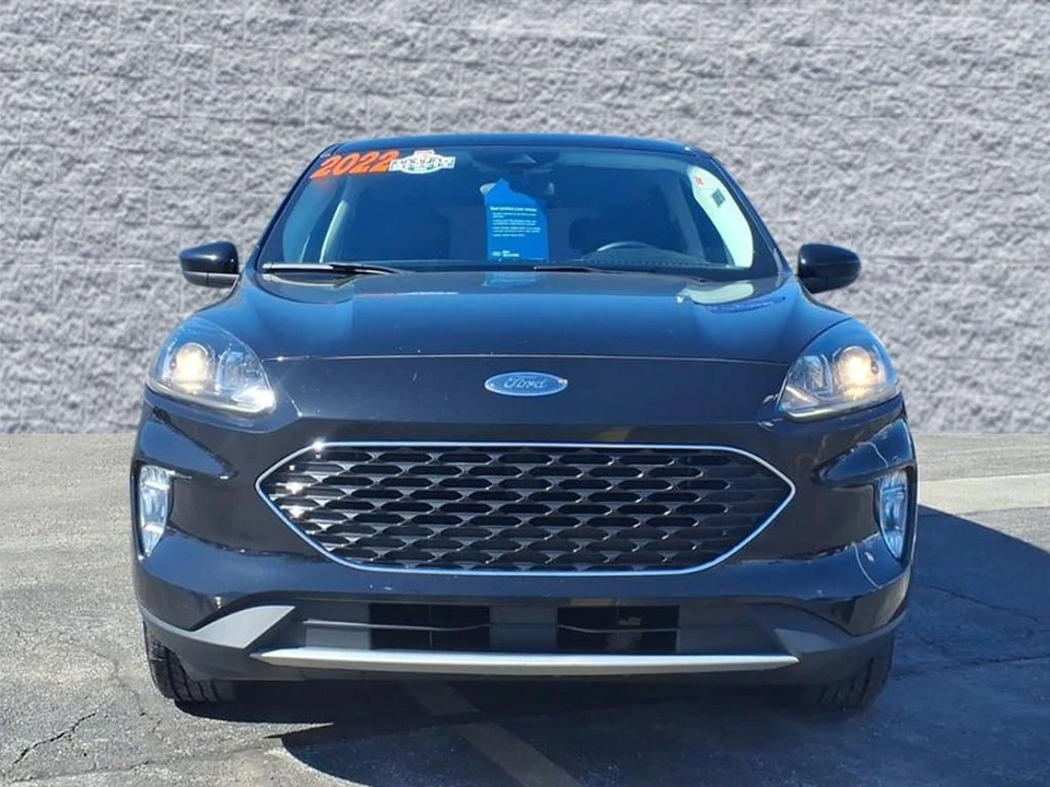 2022 Ford Escape - Image 2 of 21