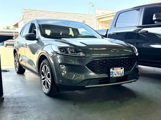 2022 Ford Escape - Image 2 of 21