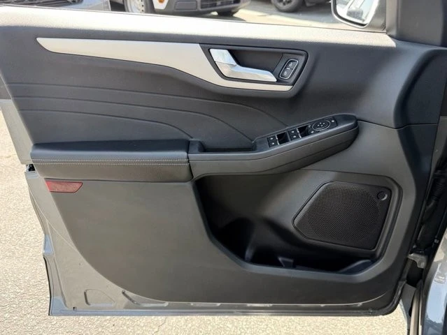 2022 Ford Escape - Image 14 of 21
