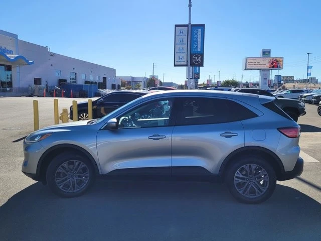2022 Ford Escape - Image 8 of 12