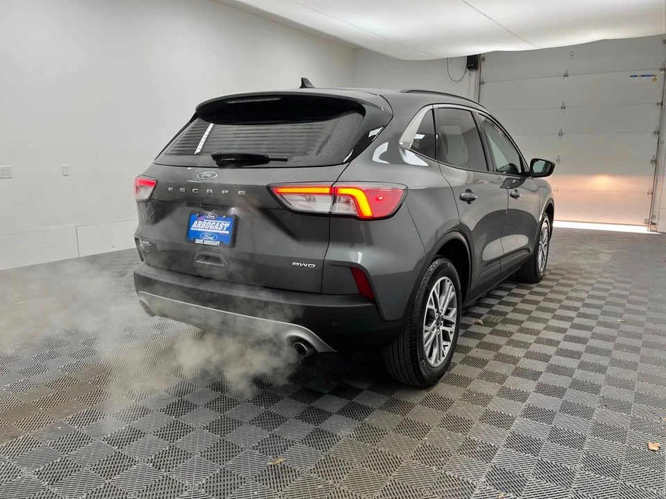 2022 Ford Escape - Image 8 of 12