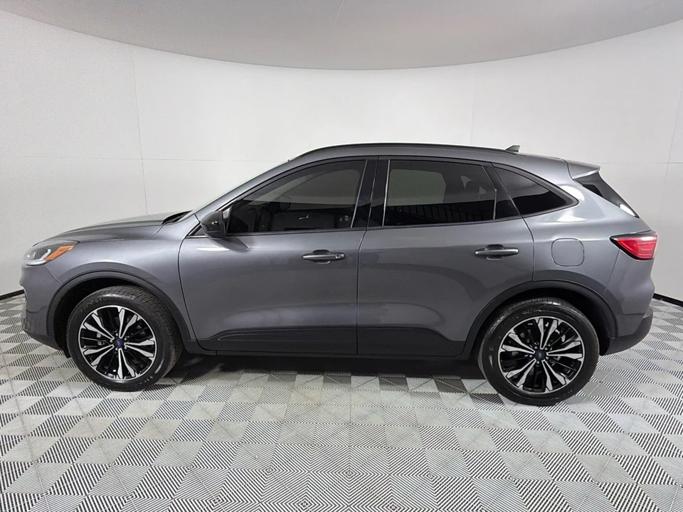2022 Ford Escape - Image 8 of 12