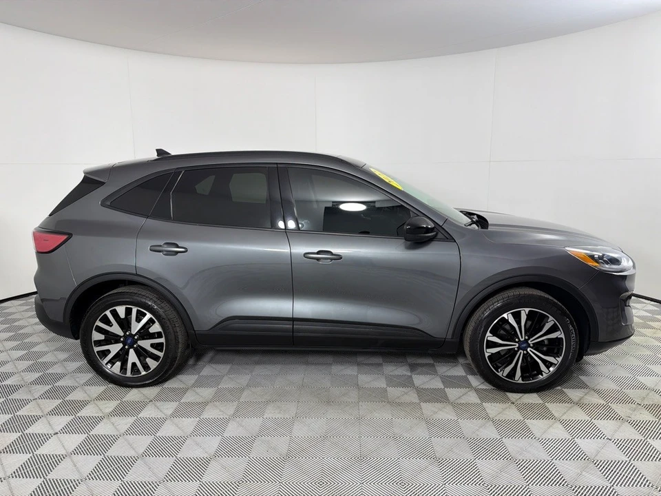 2022 Ford Escape - Image 4 of 12