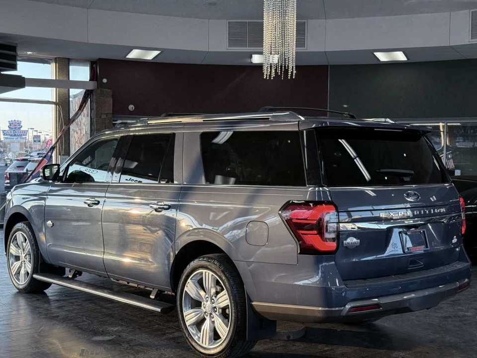 2022 Ford Expedition 4th Gen - Image 11 of 21