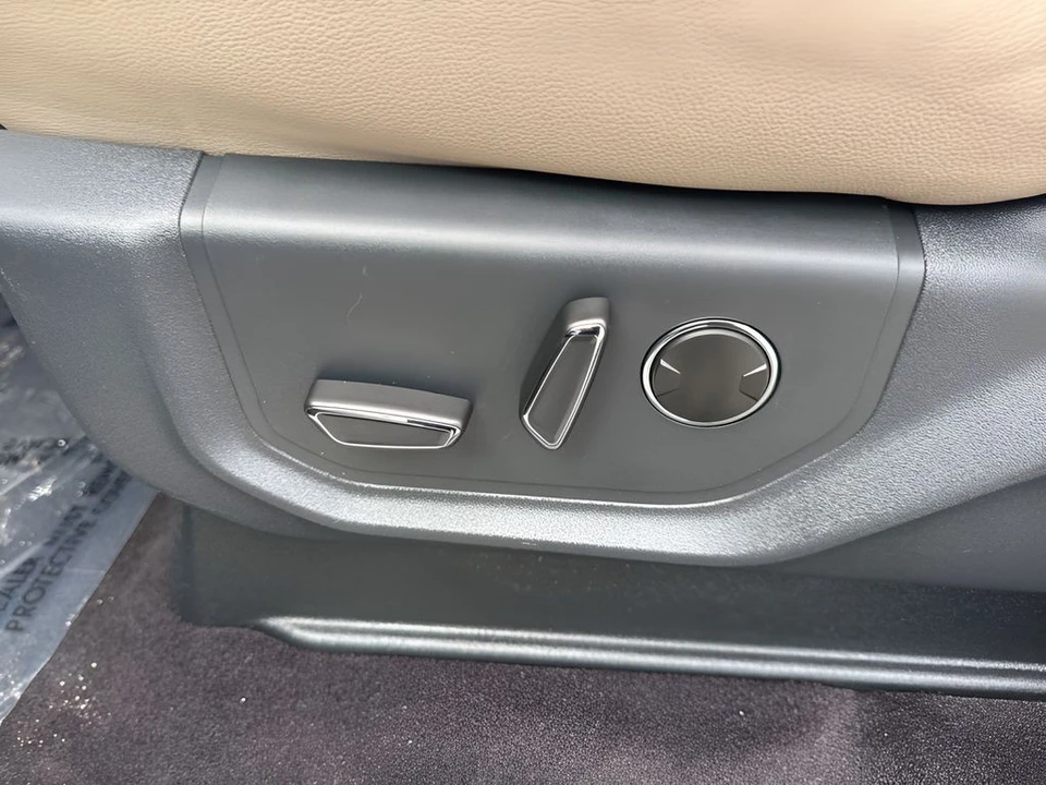 2022 Ford Expedition 4th Gen - Image 10 of 21