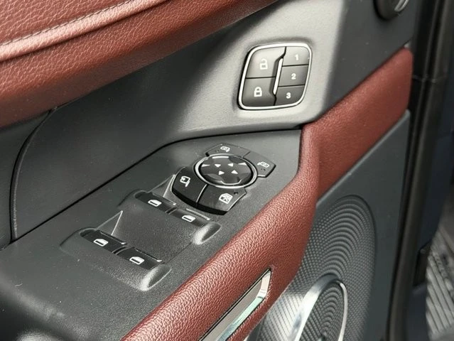 2022 Ford Expedition 4th Gen - Image 15 of 21